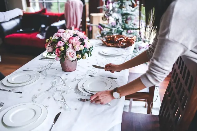 10 conseils essentiels pour bien préparer vos articles de Noël à la revente