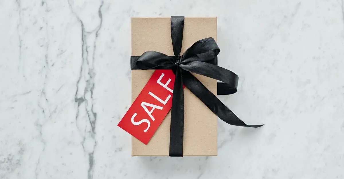 Comment évaluer le prix de vos articles de Noël pour la revente