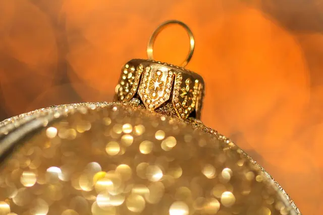 Comment évaluer le prix de vos articles de Noël pour la revente
