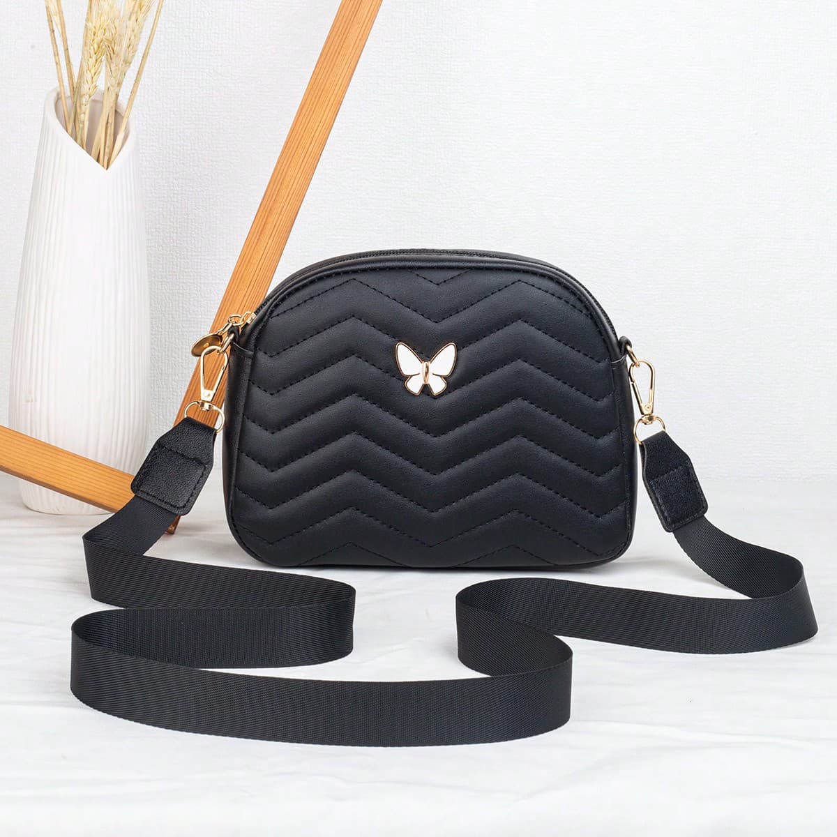 Sac à bandoulière brodé tendance, sac bandoulière à la mode, peut contenir un téléphone portable et des produits cosmétiques, petit sac carré