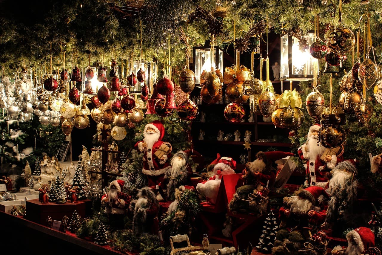 Comment estimer le prix de vos articles de Noël pour la revente