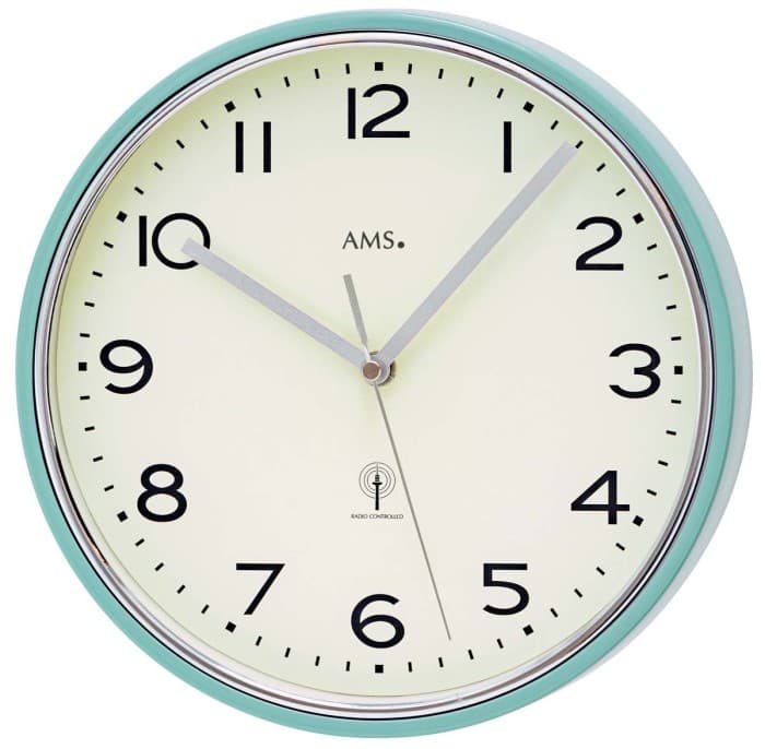 Horloge murale radio-pilotée en métal bleu Couleur : Aiguilles cuivré